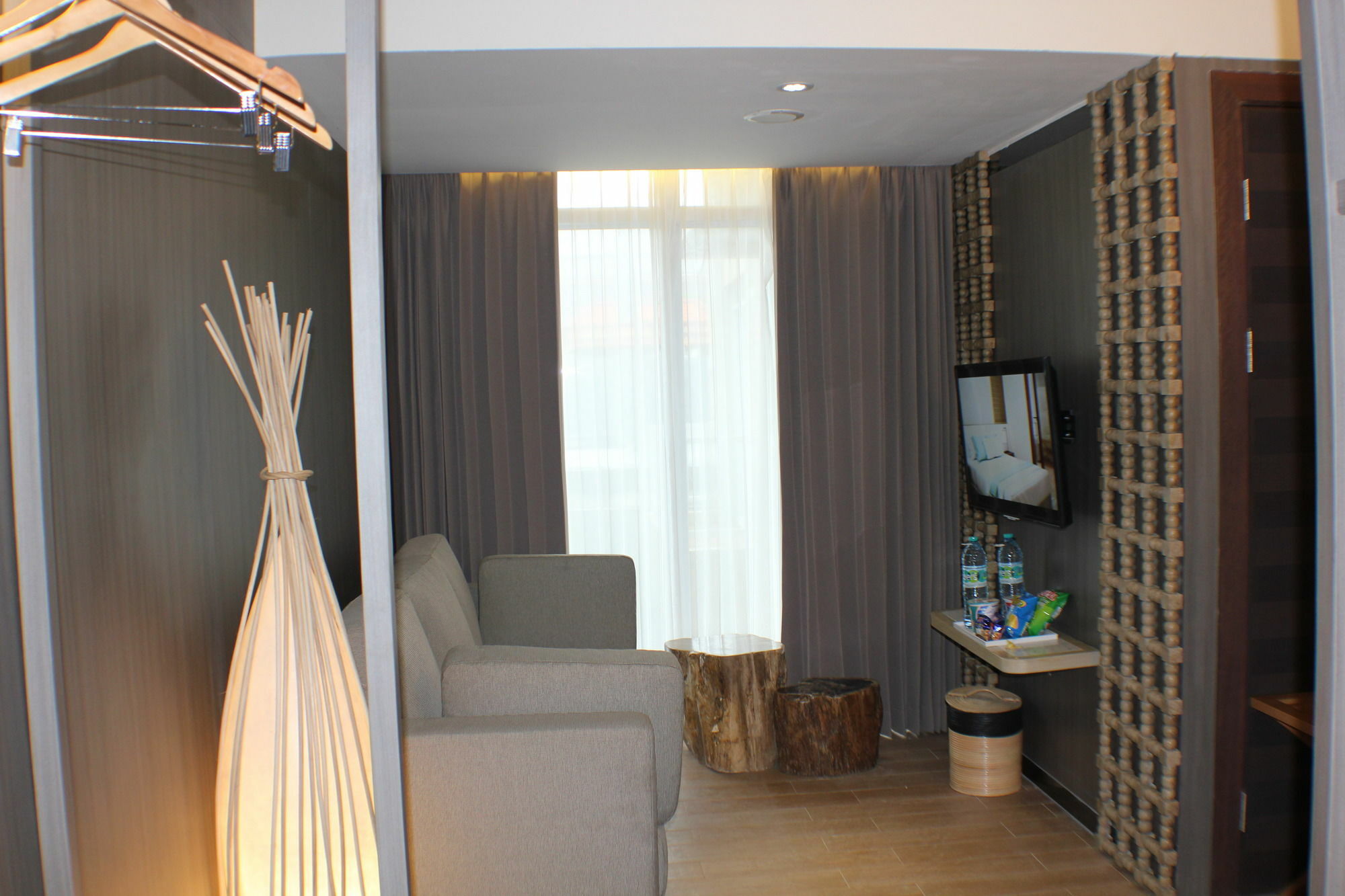 Bedrock Hotel Kuta 4*
